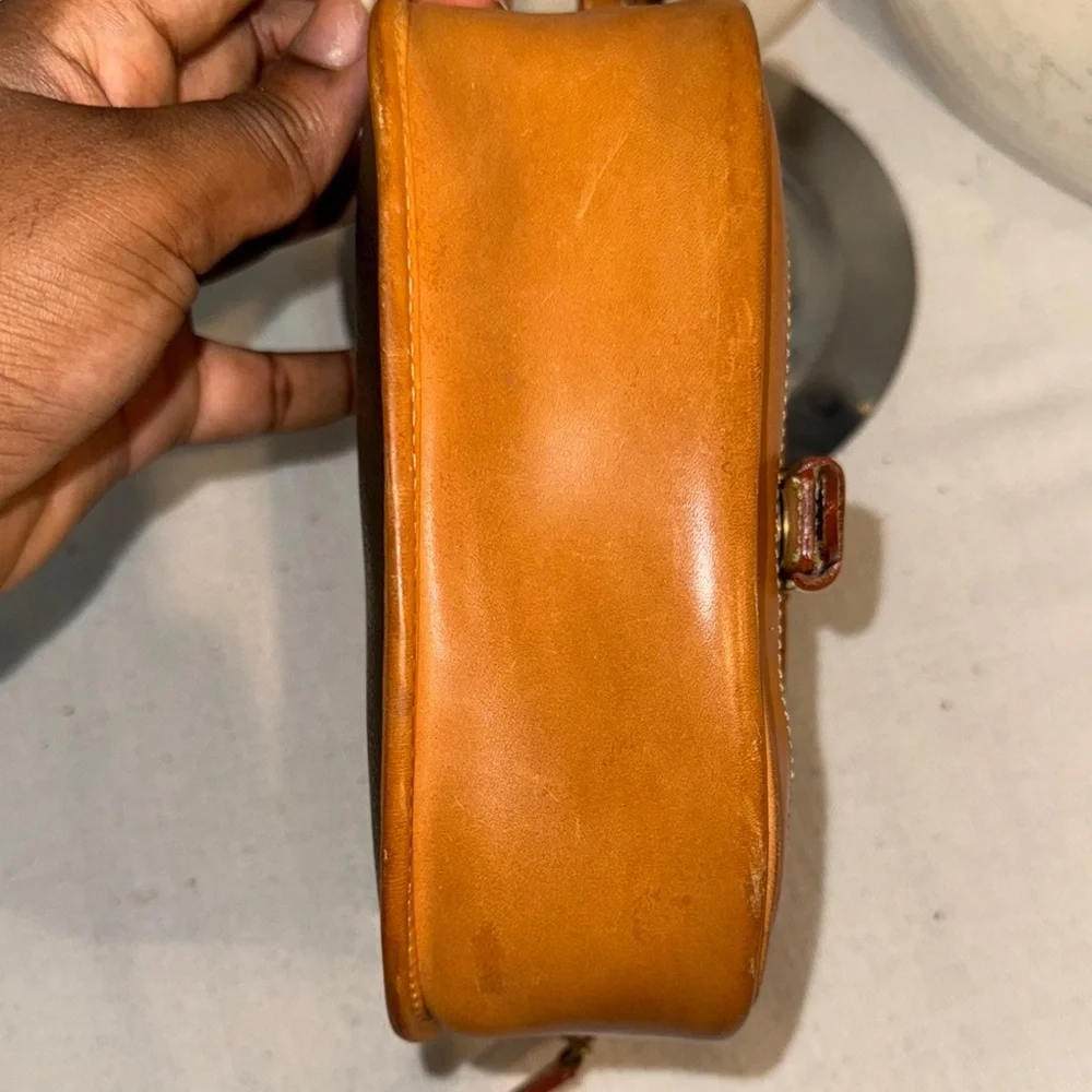 Authentic Francois Marot Paris Black and Tan Crossbody Bag - Picture 9 of 13
